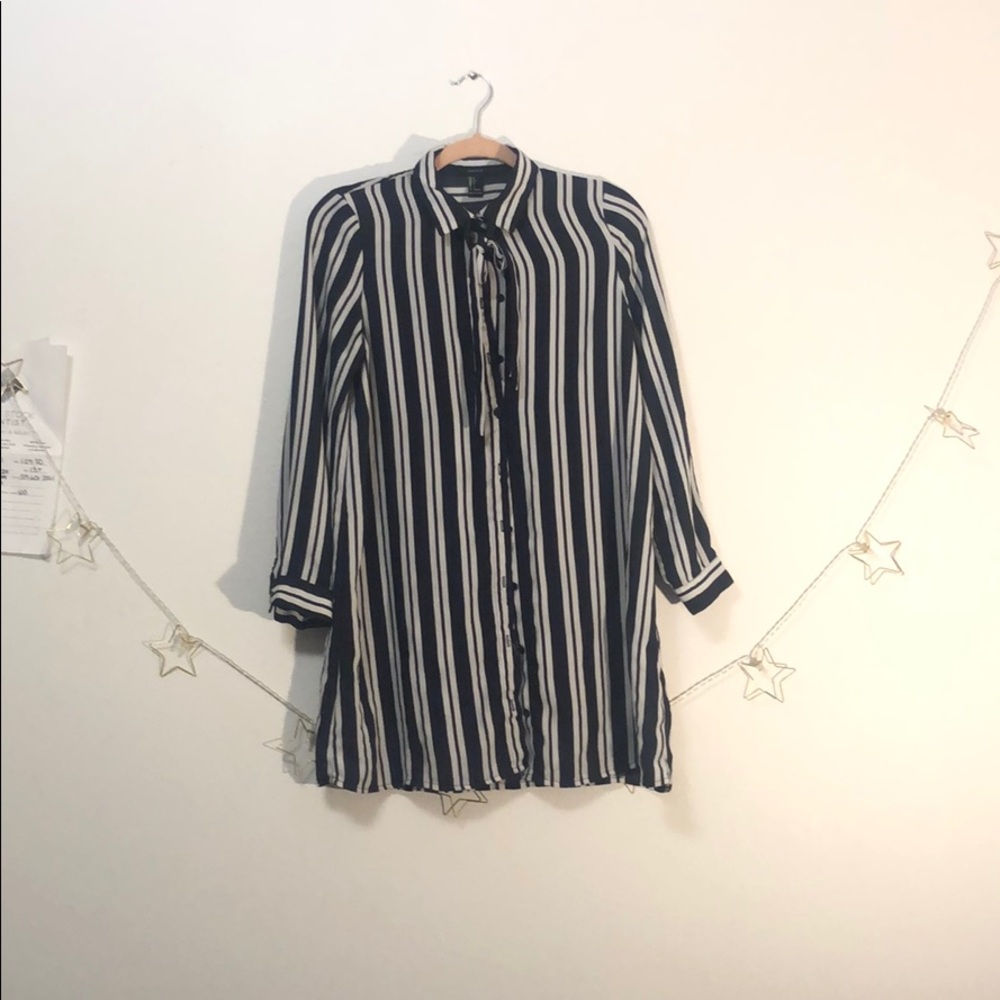 Forever 21 White and blue strip shirt